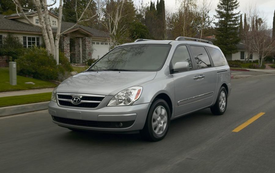  Hyundai Entourage 2006 года  (фото 17 из 46)